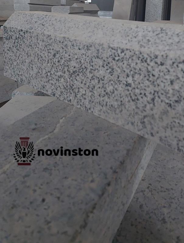 خرید جدول سنگی گرانیت نطنز با تضمین کیفیت و مقاومت بالا. نوین سنگ همراه شما در اجرای پروژه‌های لوکس و مدرن.