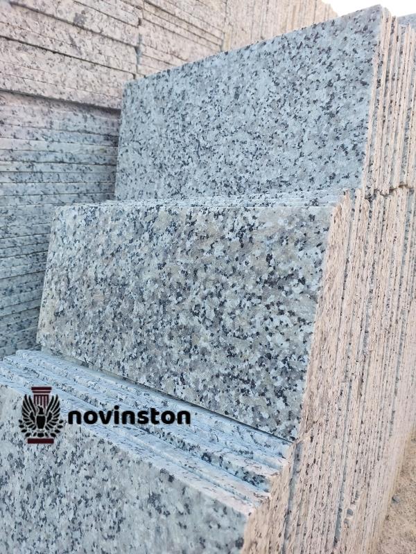  سنگ گرانیت نهبندان 20 در 40 فرشی را بشناسید. در این مقاله، به بررسی ویژگی‌ها، قیمت و کاربردهای این سنگ مقاوم و زیبا پرداخته‌ایم. از عوامل موثر بر قیمت تا مقایسه با سایر سنگ‌ها، همه آنچه برای انتخاب بهترین سنگ کف نیاز دارید، در اینجا آمده است. 