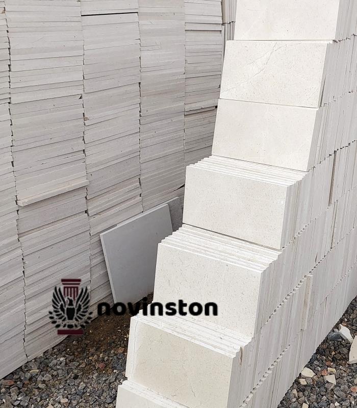  این سنگ هرسین با ضخامت استاندارد 2 سانت و ابعاد 20×40، نصب سریع و دوام طولانی‌مدت را برای پروژه شما تضمین می‌کند.