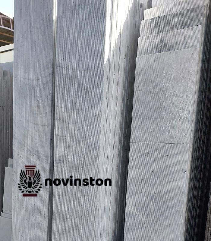  نمایی جذاب، مقاوم و مینیمال با استفاده از سنگ چینی پرداخت خطی.