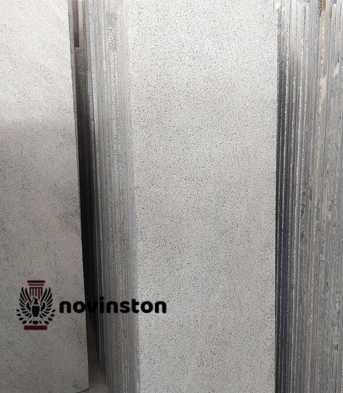  سنگ کریستال بوش همر ۴۰ طولی با مقاومت سایشی و فشاری مناسب برای فضاهای پرتردد مانند مراکز تجاری، راهروها و لابی طراحی شده است. در نوین سنگ می‌توانید اطلاعات دقیق عملکرد فنی و تست‌های کیفیت را مشاهده و نمونه‌گیری رایگان درخواست کنید تا قبل از خرید از تطابق با پروژه خود اطمینان حاصل کنید.