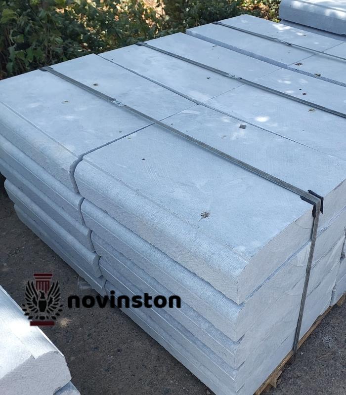  برای پروژه‌های بزرگ و سنگین، سنگ جدول کریستال ضخیم نوین سنگ بهترین گزینه است. این سنگ با چگالی بالا و مقاومت عالی، عمر طولانی و ظاهری حرفه‌ای به محوطه شما می‌بخشد.