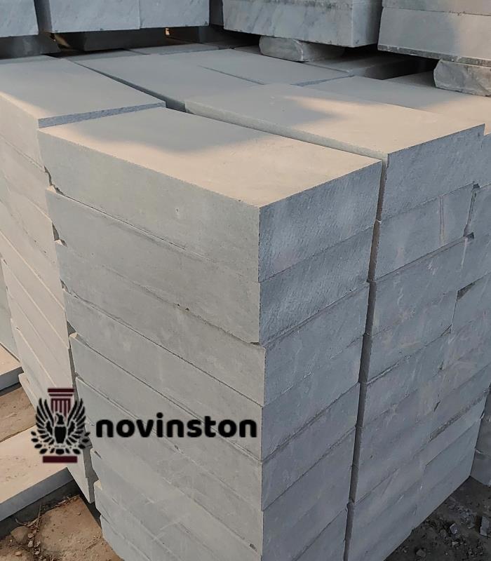  نوین سنگ، انواع جدول کریستال با رنگ‌های متنوع و ابعاد مختلف را برای پروژه‌های مختلف ارائه می‌دهد. با خرید از کارخانه، کیفیت بالای سنگ و قیمت مناسب را تجربه کنید.