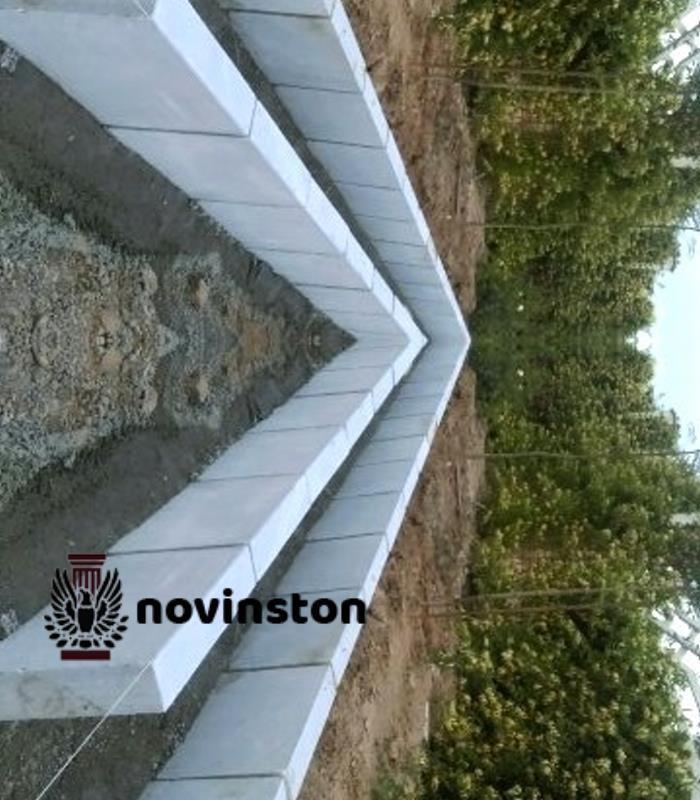  برای ساخت زمین‌های ورزشی و پیاده‌روها، جدول کریستال نوین سنگ انتخابی مناسب است. این سنگ با مقاومت بالا در برابر سایش و فشار، گزینه‌ای عالی برای این پروژه‌ها است.