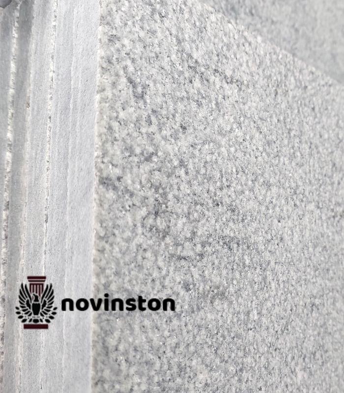  سنگ کریستال بوش همر چرمی، نهایت مقاومت برای کف‌پوش پارکینگ و محوطه‌های بیرونی. جذب آب کم و تحمل بار ترافیکی بالا.