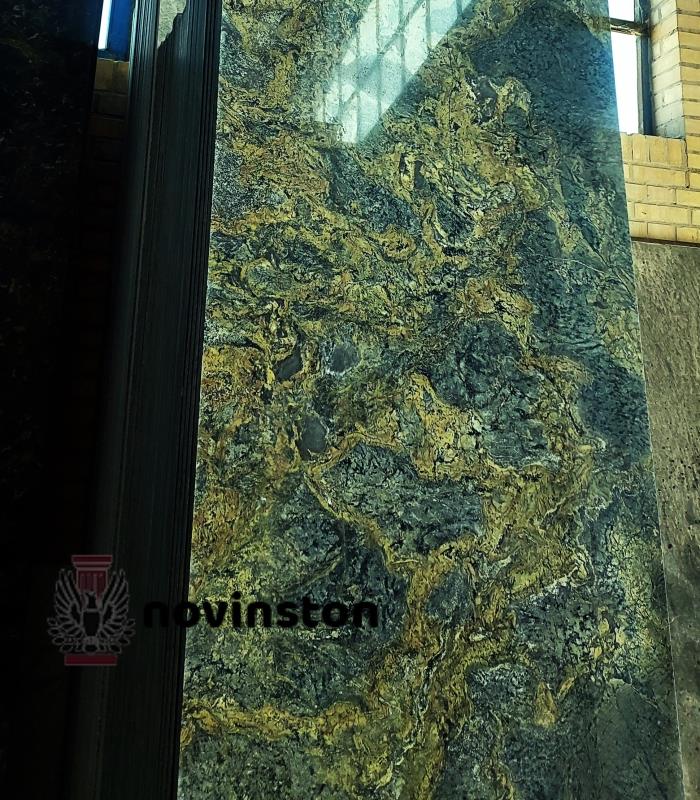  با خرید آنلاین گرانیت سبز درباری از سایت نوین سنگ، تجربه‌ای راحت و مطمئن داشته باشید. محصولی لوکس با قیمت واقعی و بسته‌بندی تخصصی برای پروژه شما.