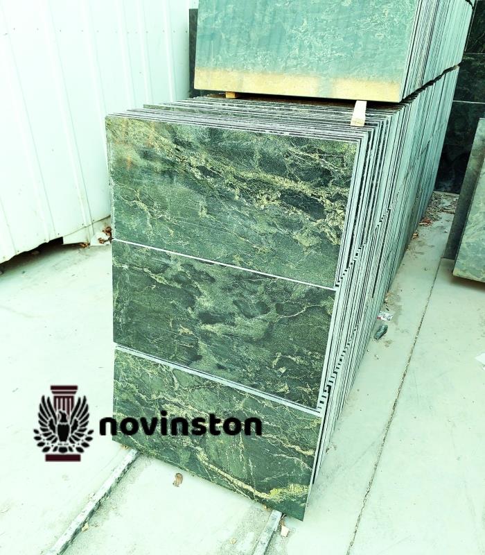  سنگ گرانیت سبز بیرجند در سایز 30×60، معروف به طرح‌های خاص و مقاومت فوق‌العاده. مناسب کف‌سازی داخلی، لابی و فضاهای تجاری با ماندگاری بالا.