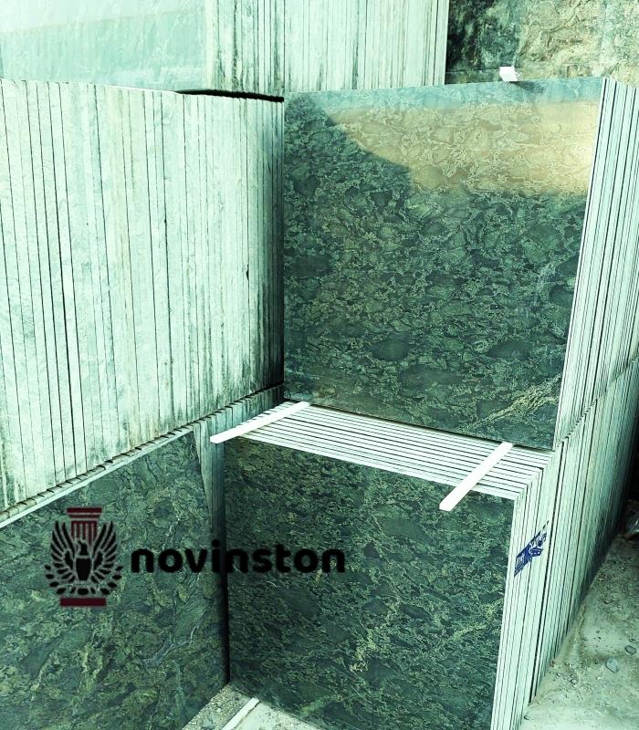  گرانیت سبز بیرجند با بافت متراکم و سطح براق، یکی از انتخاب‌های محبوب طراحان داخلی است.در این مطلب با جزئیات خرید، قیمت و نگهداری این سنگ لوکس آشنا شوید.