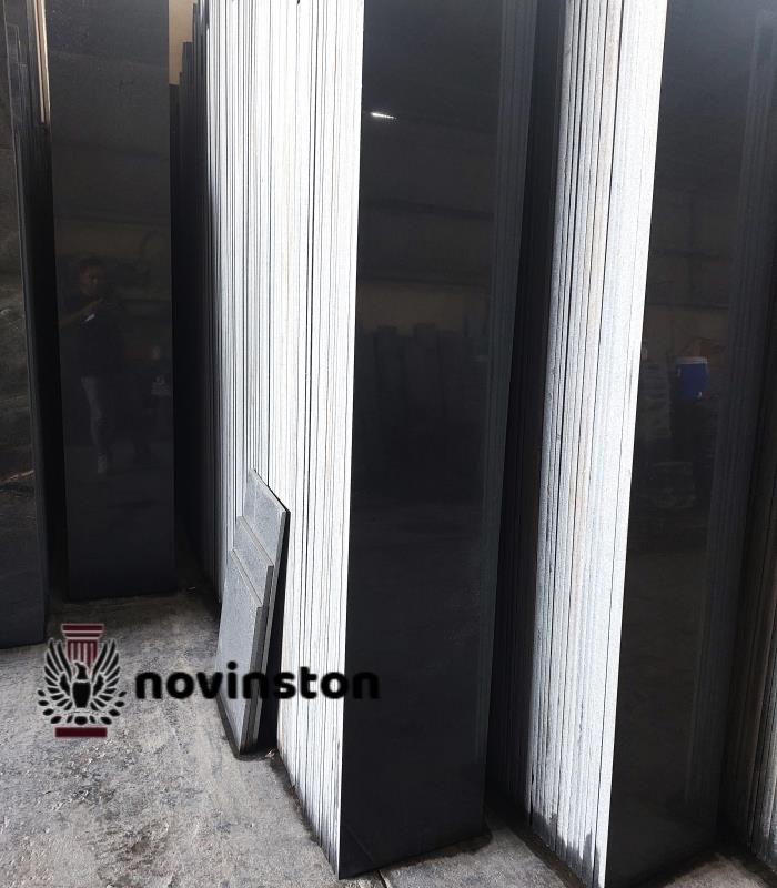  بهترین سنگ برای پله‌های شما، گرانیت مشکی نطنز است. مقاوم در برابر سایش و ضربه.