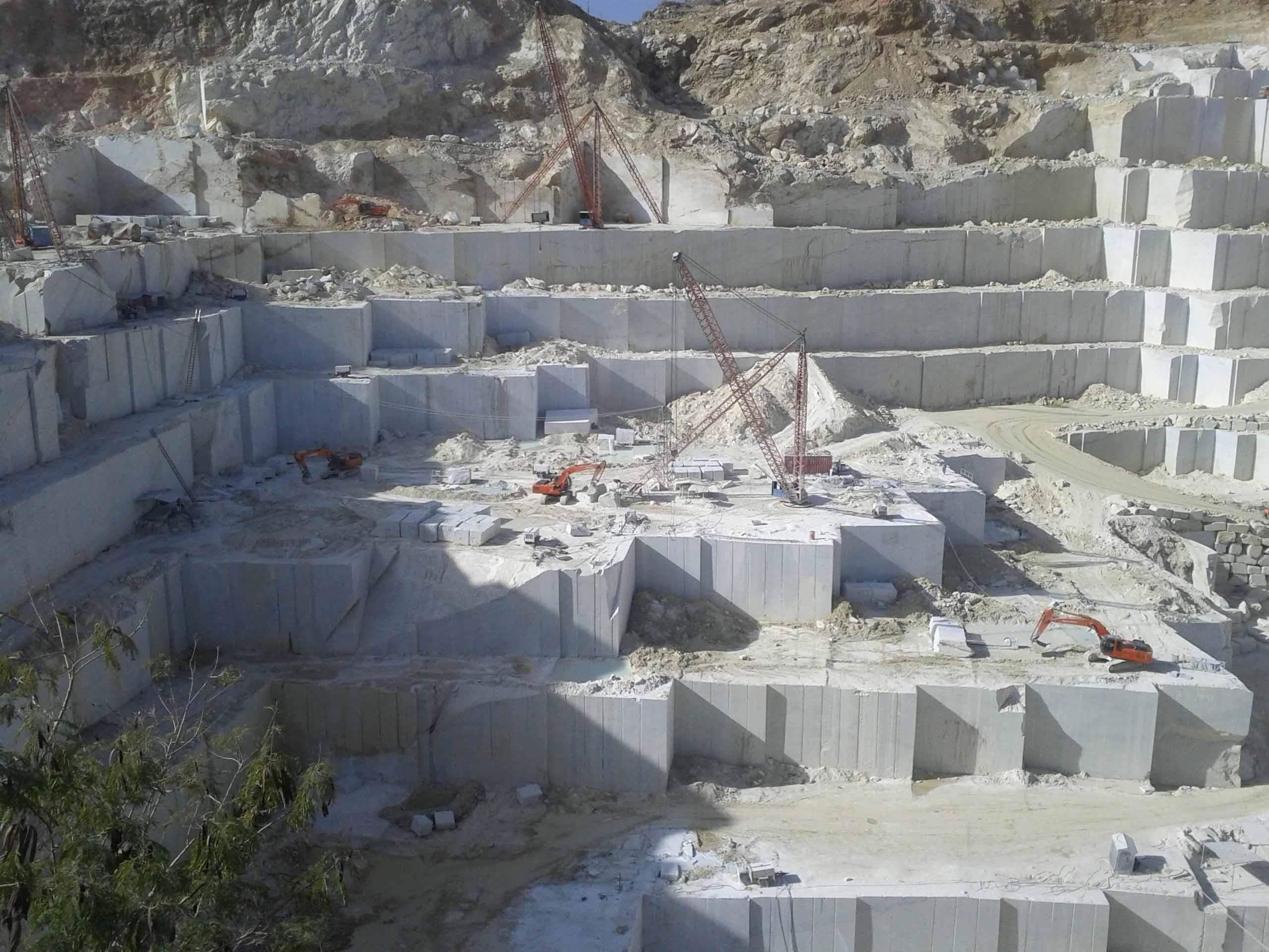 معدن سنگ چینی